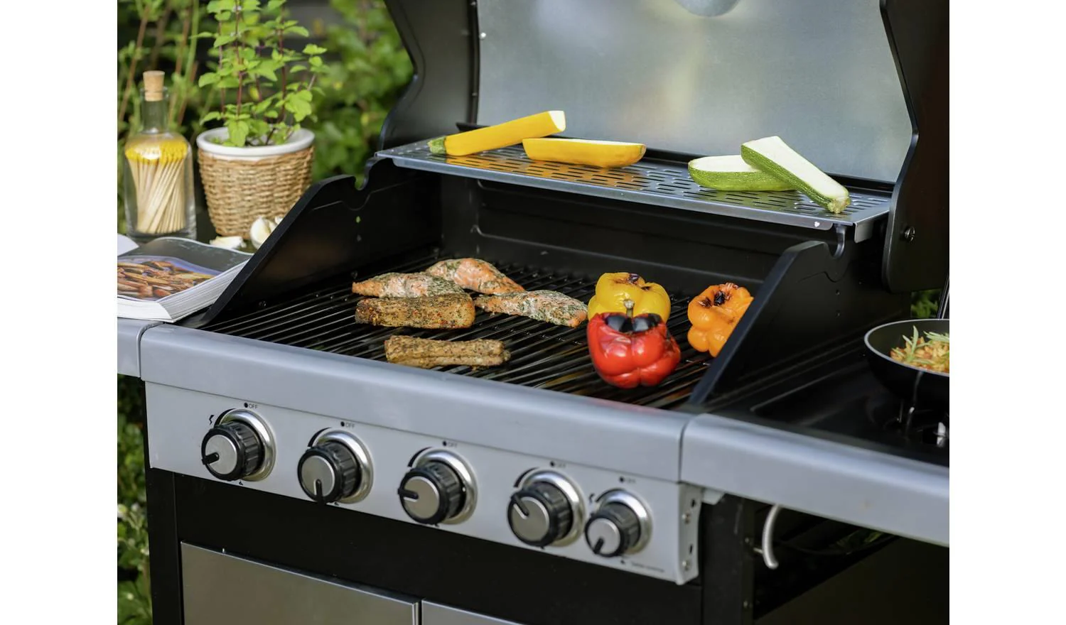 Deluxe 4 Burner Gas BBQ Outdoor Garden Grill Patio Cooking - Image 7