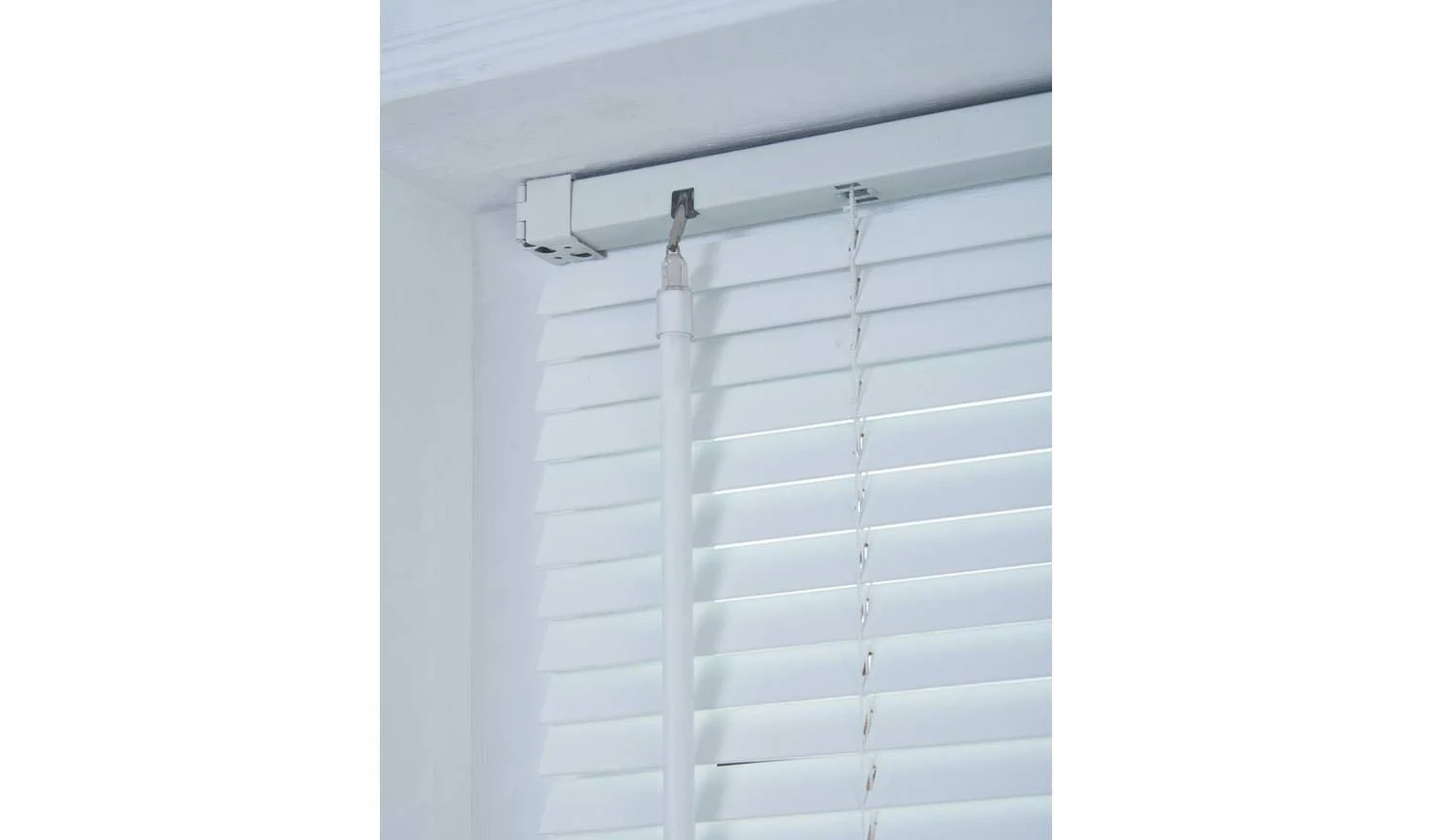 Little Black Book 25mm Venetian Blind - White - 70x130cm - Image 2