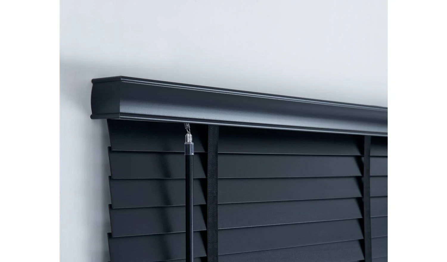 Little Black Book 50mm Basswood Black Venetian Blind 60x130cm Light Filter - Image 3