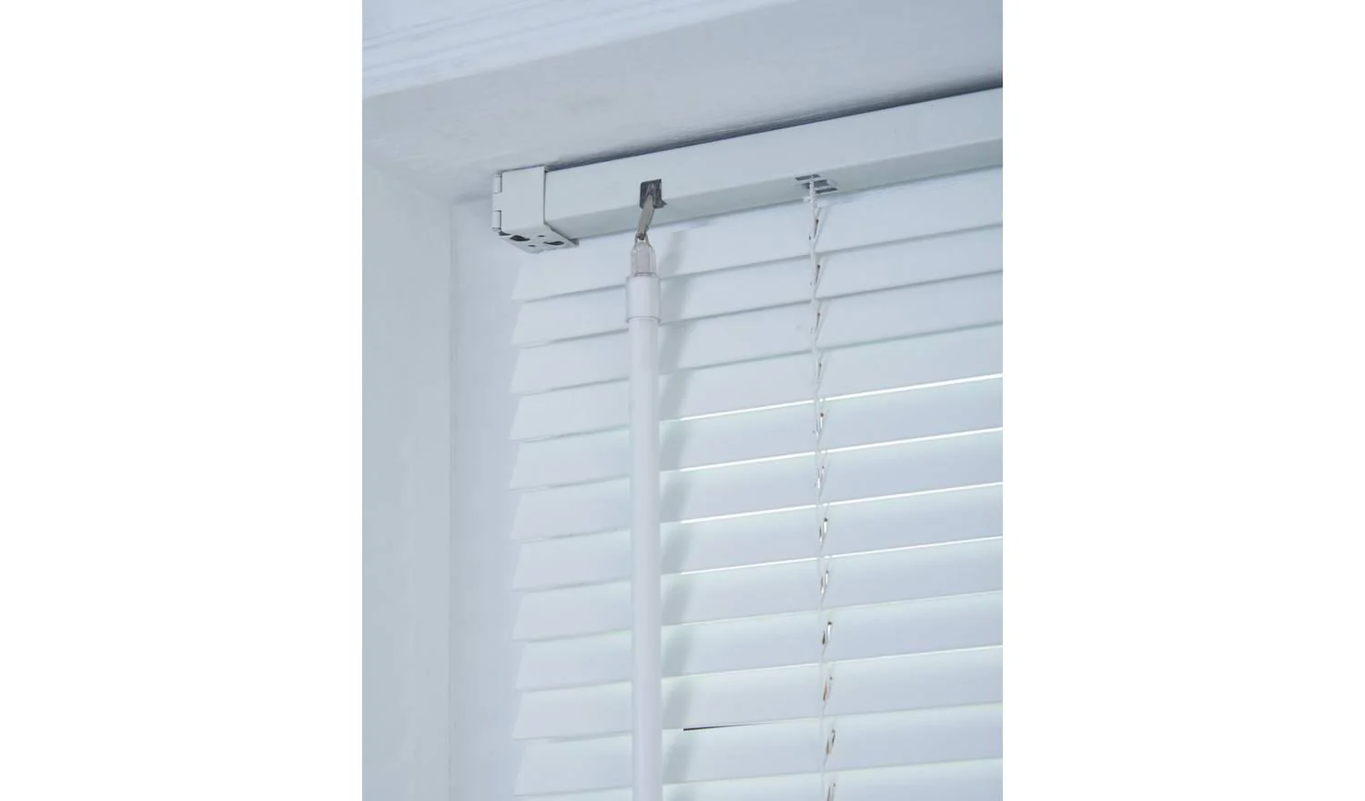 Little Black Book Basswood White 25mm Venetian Blind 150x160cm Light Filter - Image 2
