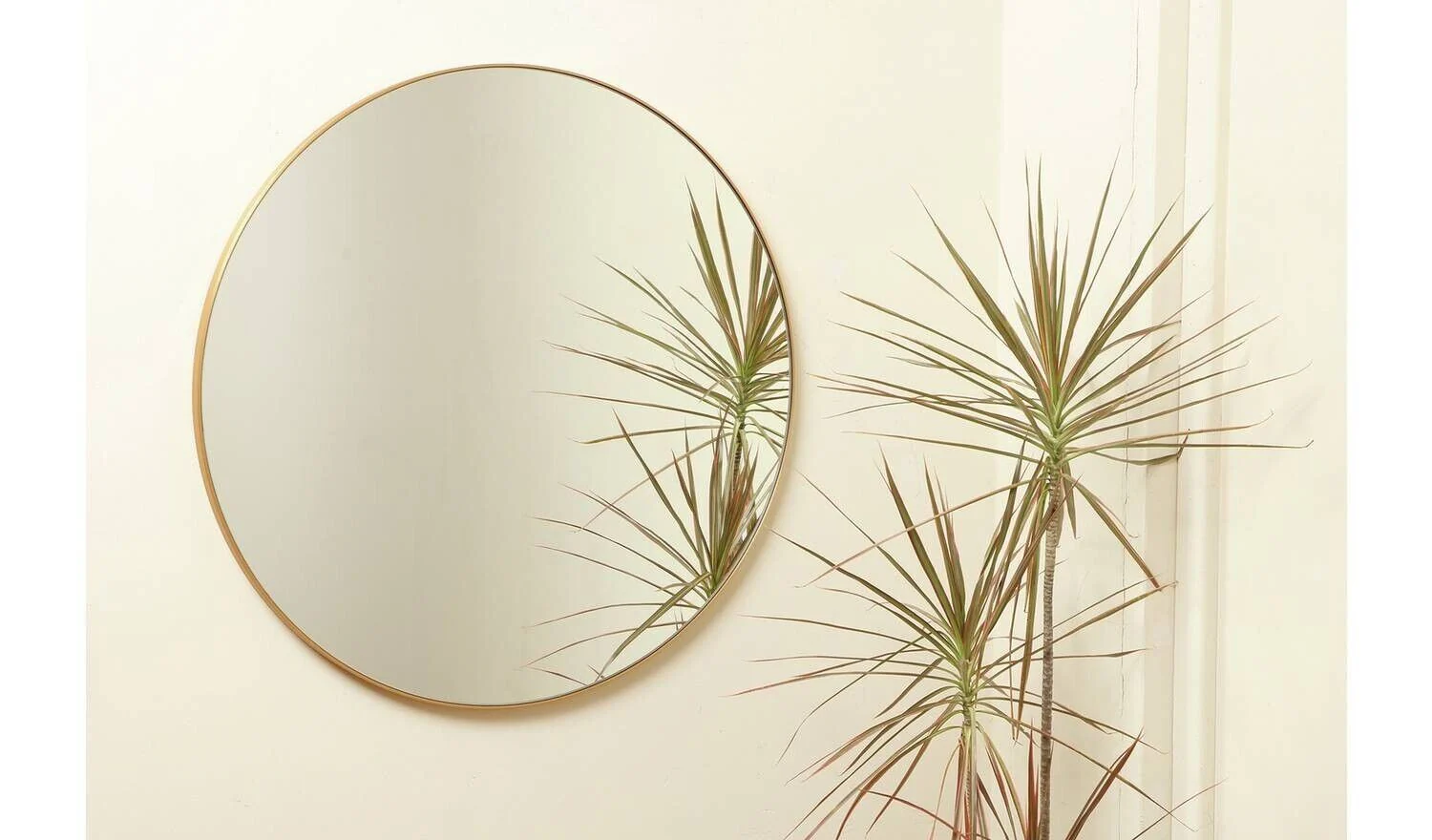 Patsy Round Wall Mirror Gold Elegant Stylish Decor for Any Room