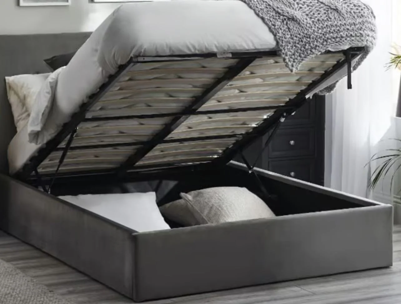 Shoreditch Grey Velvet Ottoman Storage Bed Frame 5ft King Size Elegant Bedroom - Image 3